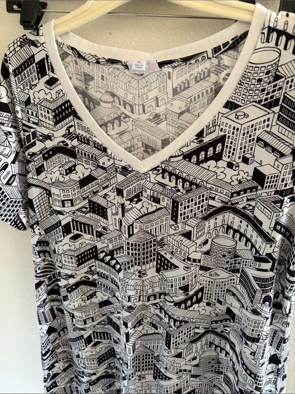 LulaRoe v-neck shirt with city graphics